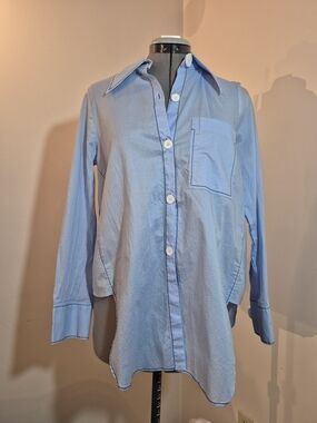 Zara Light Blue Button-Up Long Sleeve Shirt